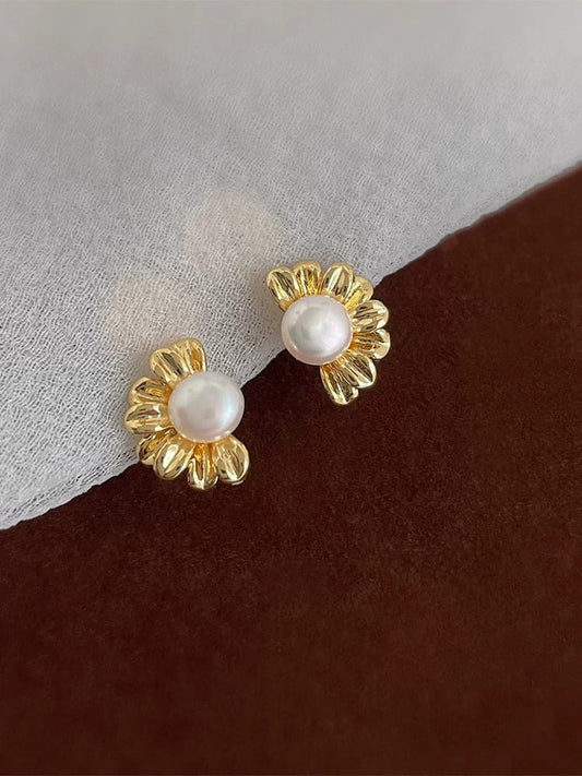 Pearl Sunburst Earings