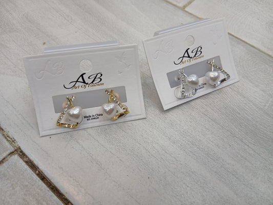 Pearl and crystal heart earings