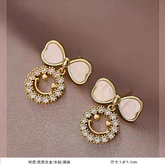 Crystal Flutter Pearl Studs
